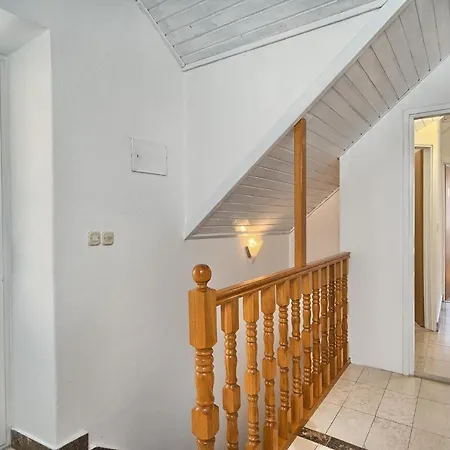Affittacamere Couple's Getaway In The Center Of Hvar W/sea View *