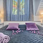 Couple's Getaway In The Center Of Hvar W/sea View 4*