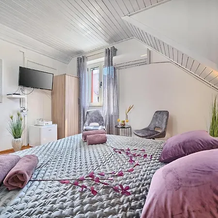 Couple's Getaway In The Center Of Hvar W/sea View بيت ضيافة هفار